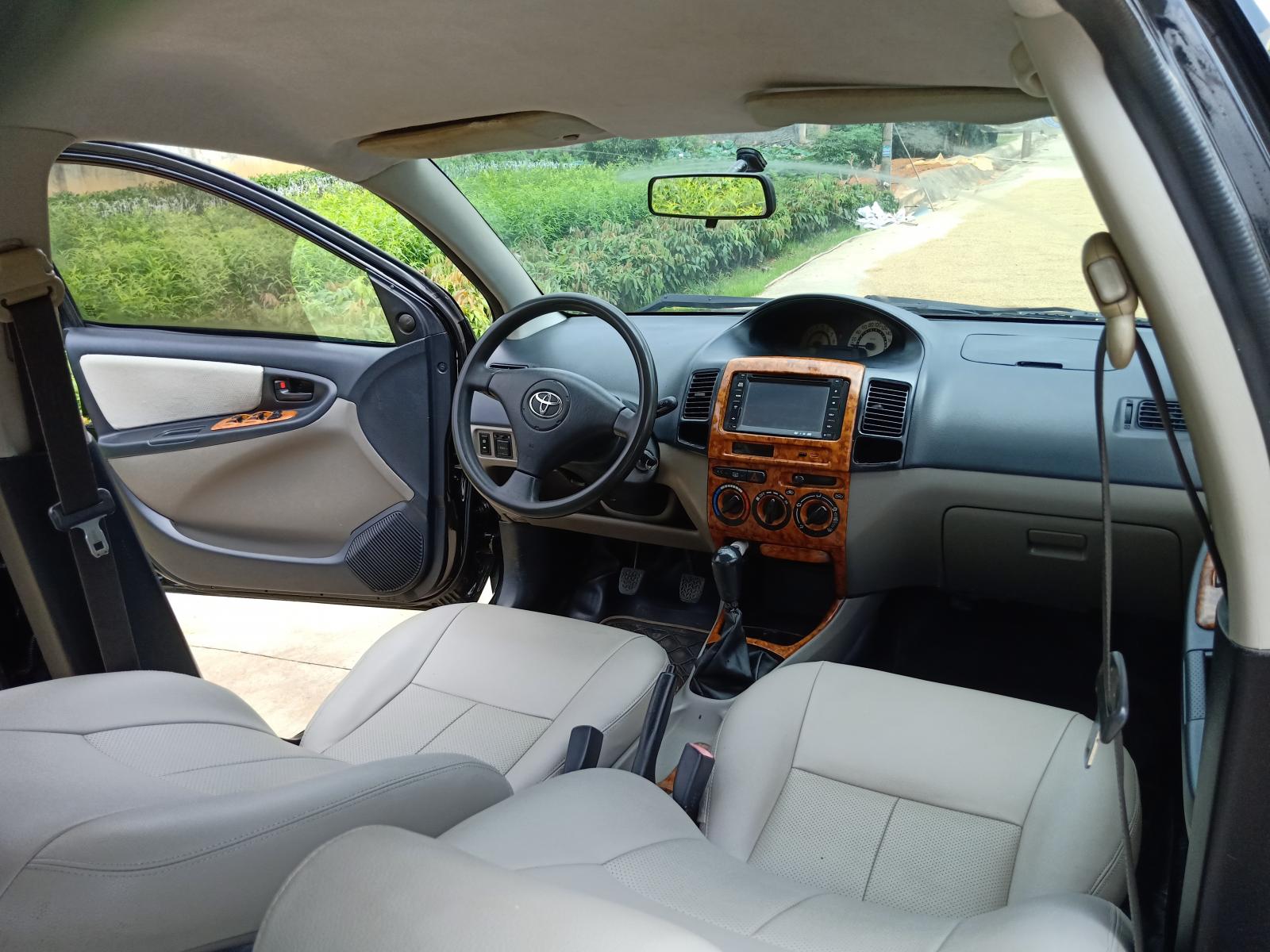 Toyota Vios G 2005 - Cần bán gấp Toyota Vios G đời 2005, màu đen