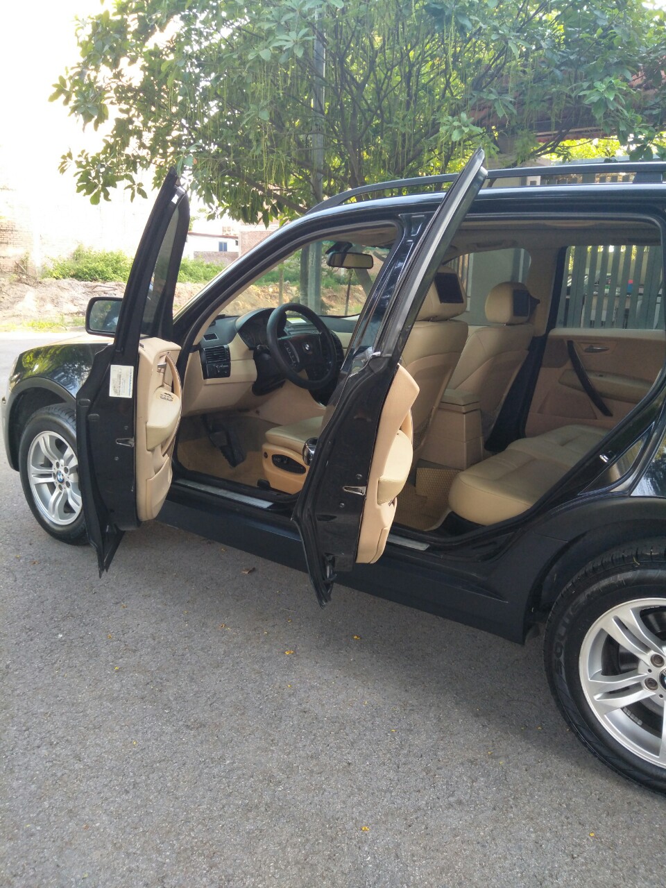 BMW X3 X3 2005 - BMW X3 số tự động nhập Mỹ sx 2005, đăng ký LĐ 2007 chính chủ công chức chạy ít, nên xe còn đẹp  