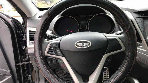 Hyundai Veloster   1.6 AT  2011 - Bán xe Hyundai Veloster 1.6 AT 2011, màu đen, 415tr
