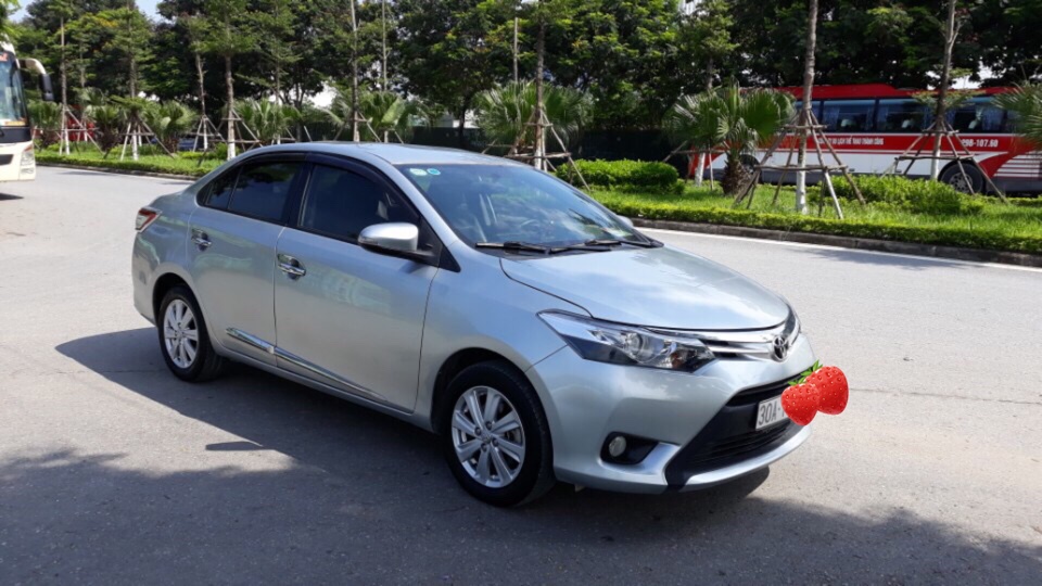Toyota Vios G 2014 - Cần bán xe Toyota Vios G đời 2014, màu bạc chính chủ