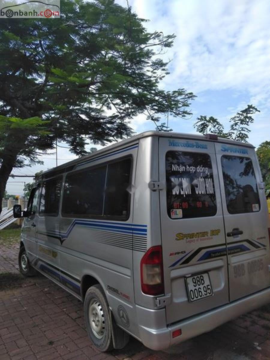 Mercedes-Benz Sprinter 311 CDI 2.2L 2004 - Cần bán lại xe Mercedes Sprinter 311 CDI 2.2L sản xuất năm 2004, màu bạc