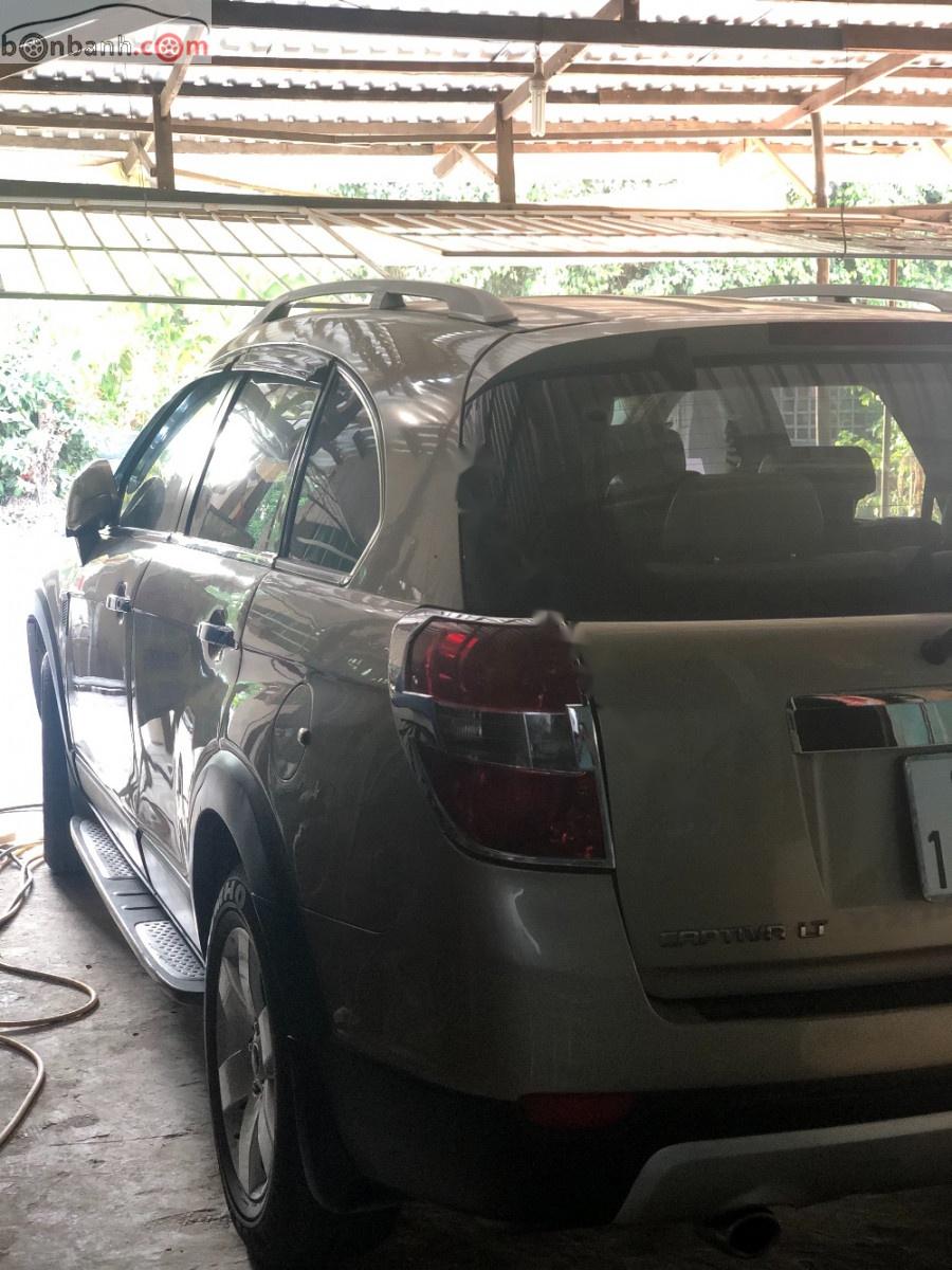 Chevrolet Captiva LT 2.4 MT 2007 - Bán Chevrolet Captiva LT 2.4 MT năm sản xuất 2007 đẹp như mới, giá tốt