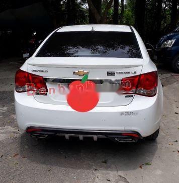 Chevrolet Cruze   2015 - Bán xe Chevrolet Cruze đời 2015, màu trắng