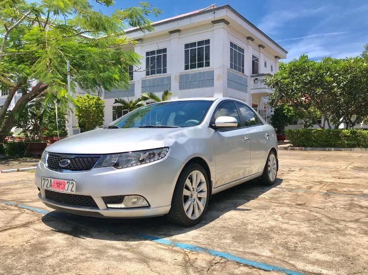Kia Forte  1.6AT   2013 - Cần bán Kia Forte 1.6AT đời 2013, màu bạc, giá tốt