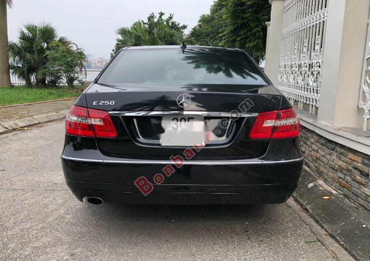 Mercedes-Benz E class E250   2011 - Bán Mercedes E250 năm 2011, màu đen, nhập khẩu  
