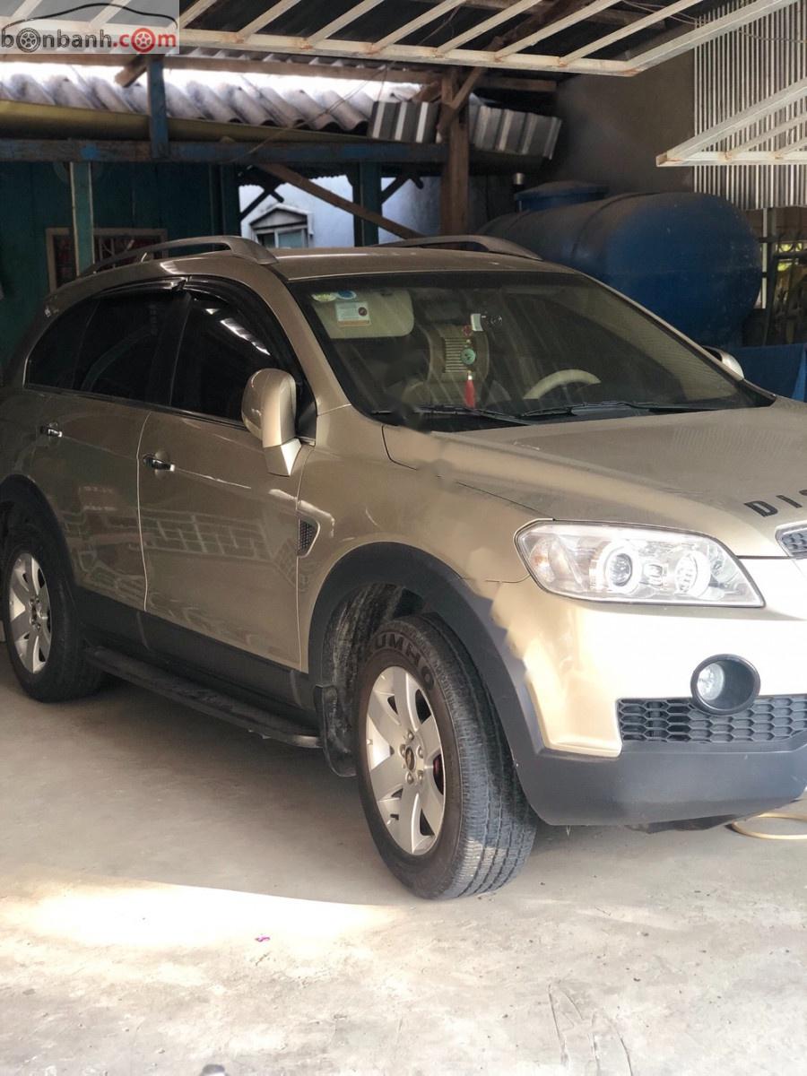 Chevrolet Captiva LT 2.4 MT 2007 - Bán Chevrolet Captiva LT 2.4 MT năm sản xuất 2007 đẹp như mới, giá tốt