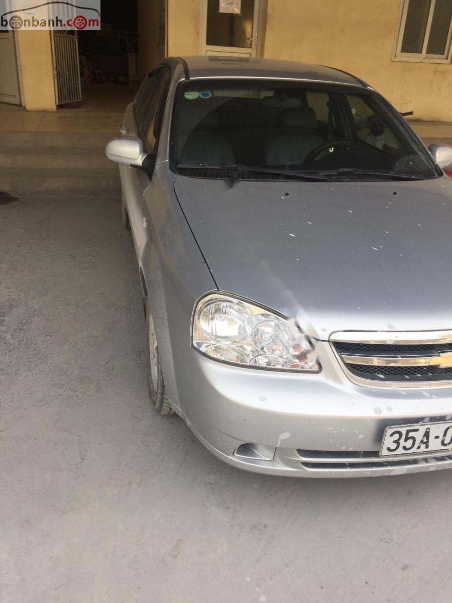 Chevrolet Lacetti   2011 - Cần bán lại xe cũ Chevrolet Lacetti đời 2011, màu bạc