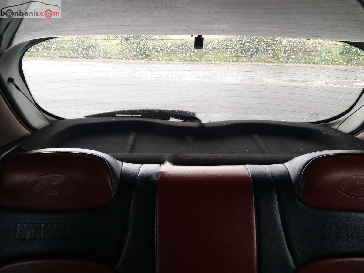 Hyundai Grand i10   2015 - Bán Hyundai Grand i10 sản xuất năm 2015, màu trắng, nhập khẩu