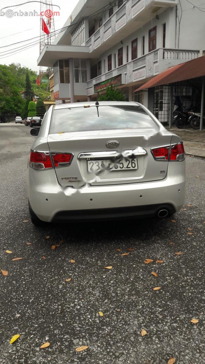Kia Forte 2012 - Chính chủ bán Kia Forte năm sản xuất 2012, màu bạc