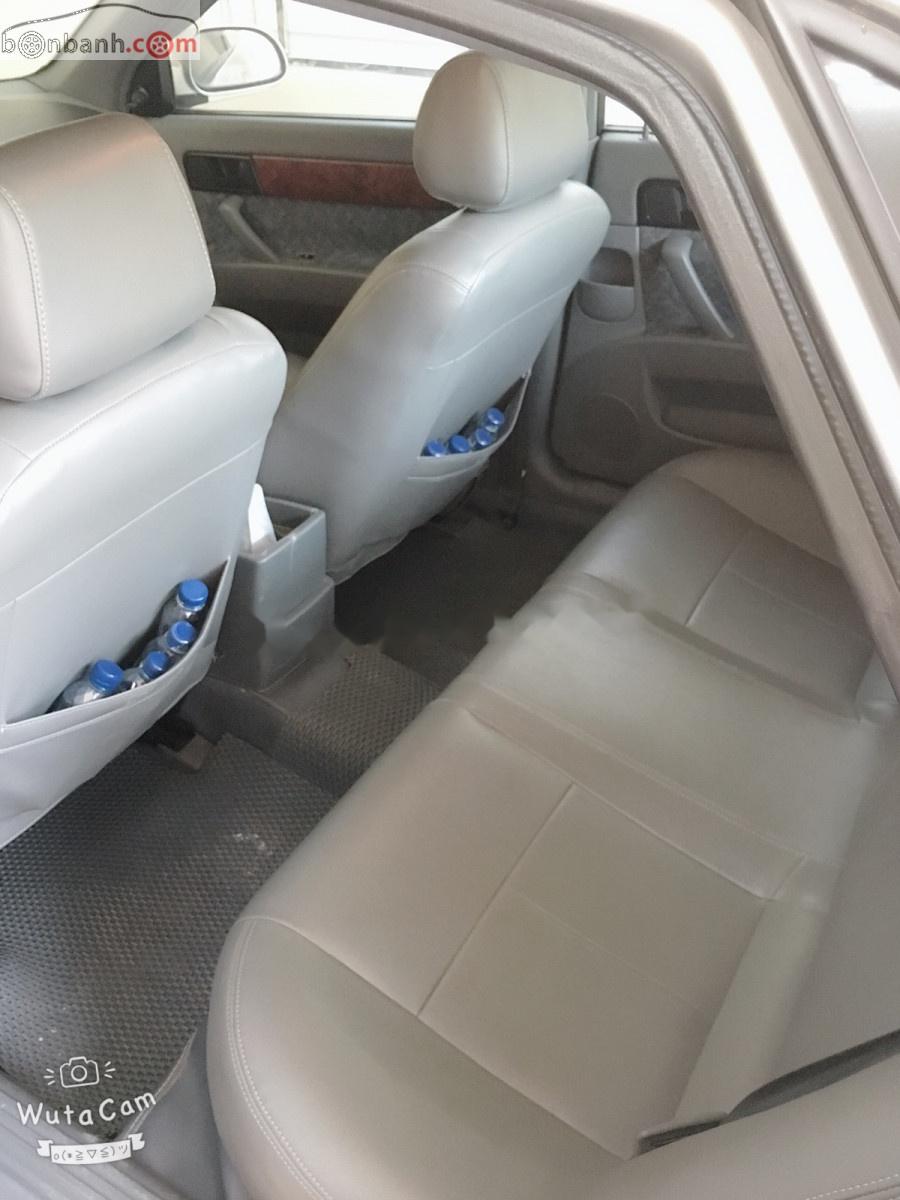 Chevrolet Lacetti   2011 - Cần bán lại xe cũ Chevrolet Lacetti đời 2011, màu bạc