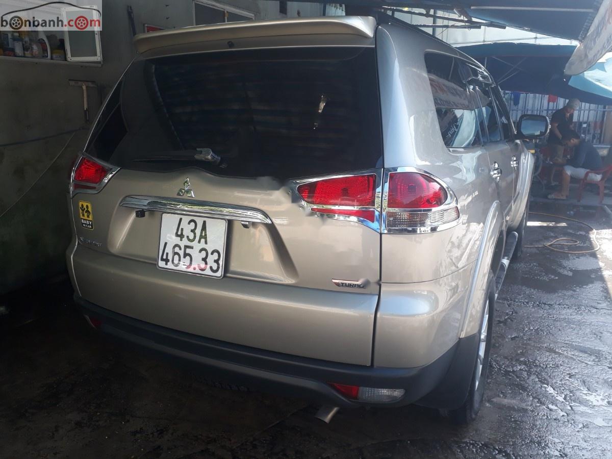 Mitsubishi Pajero Sport   2015 - Cần bán Mitsubishi Pajero Sport G 4x2 AT 2015, màu bạc như mới