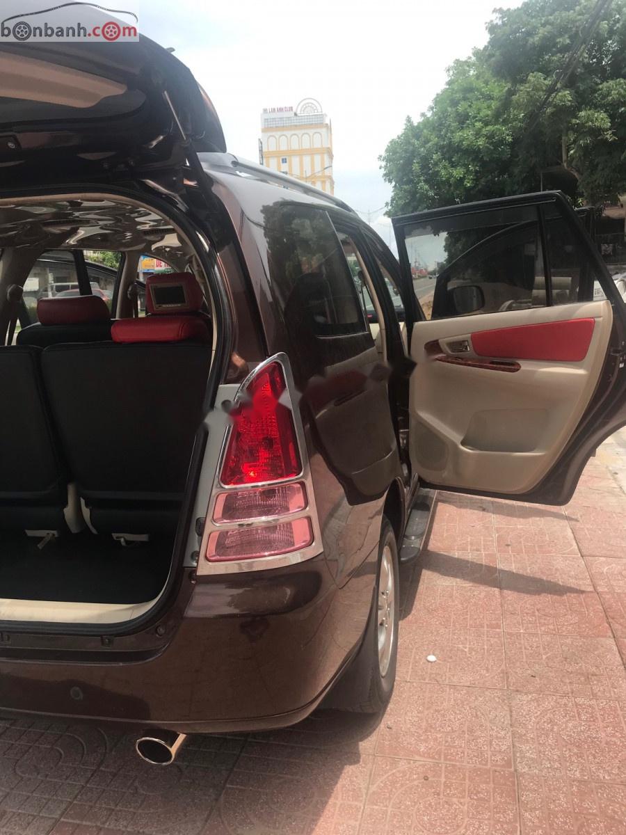 Toyota Innova   2007 - Bán Toyota Innova năm 2007, màu nâu, xe gia đình, 315tr