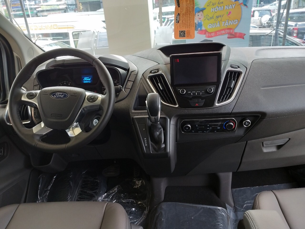Ford Tourneo 2019 - Bán Ford Tourneo giá tốt, sản phẩm mới của Ford VN