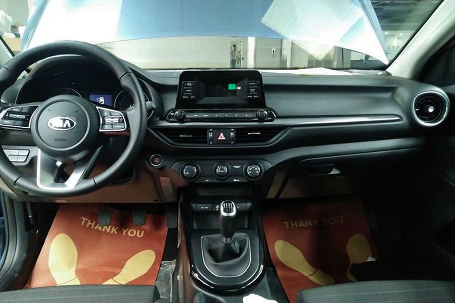 Kia Cerato 2019 - Bán Kia Cerato 2019 màu đỏ, đưa trước 175 triệu nhận xe + 1 năm BHTV