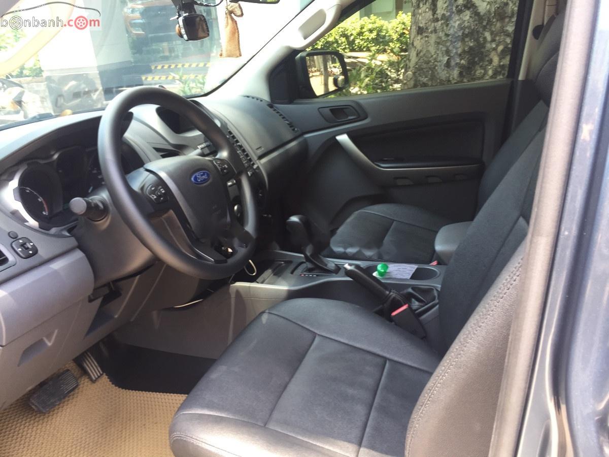 Ford Ranger XLS 2.2L 4x2 AT 2016 - Chính chủ bán xe Ford Ranger XLS AT đời 2016, màu xanh lam, nhập khẩu nguyên