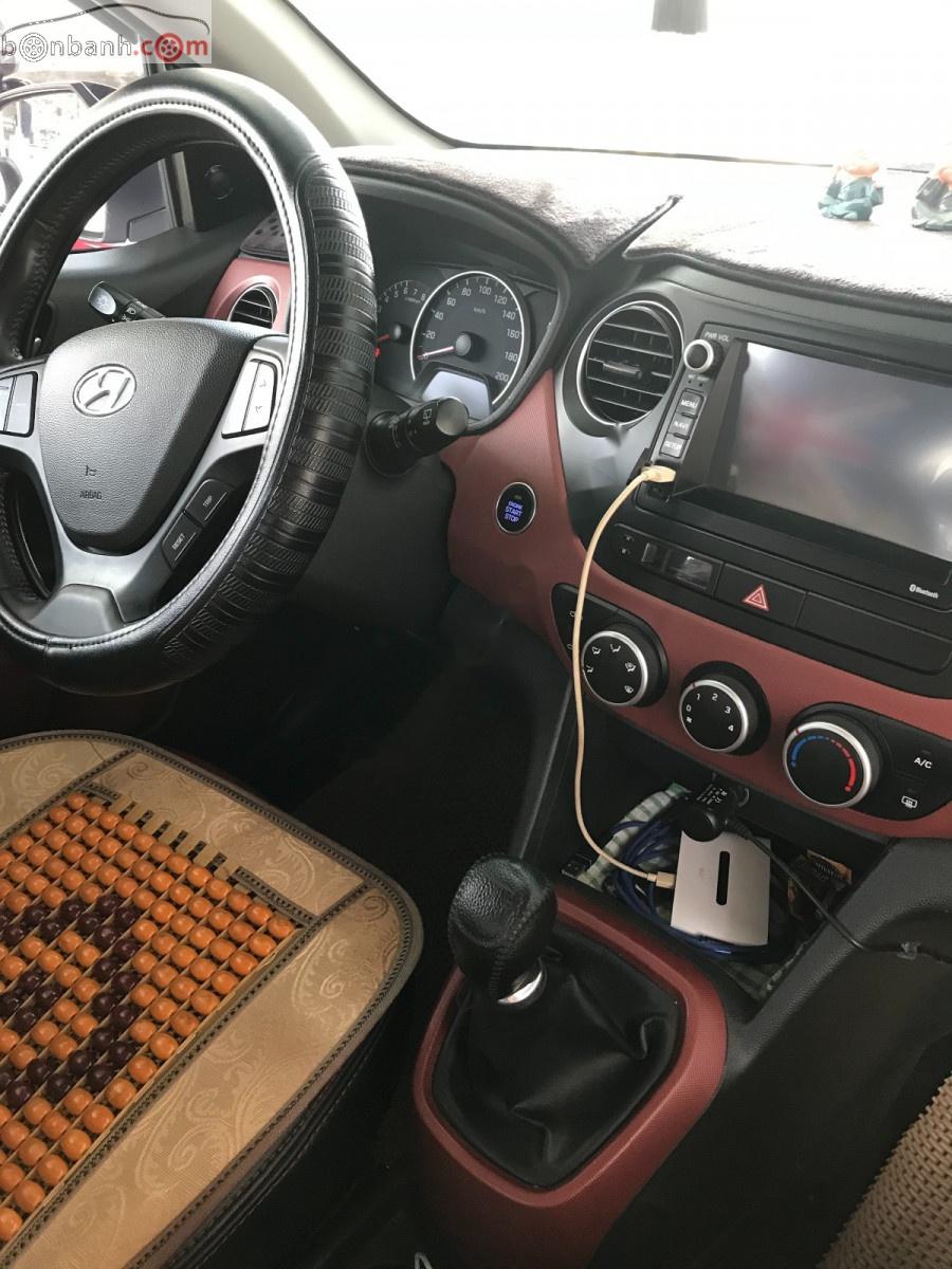 Hyundai Grand i10   2017 - Chính chủ bán Hyundai Grand i10 đời 2017, màu trắng