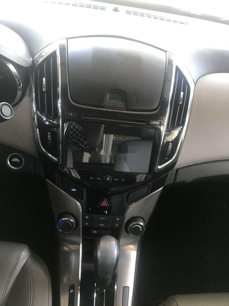 Chevrolet Cruze 2015 - Chính chủ bán xe Chevrolet Cruze sản xuất năm 2015, màu đỏ, giá 420tr