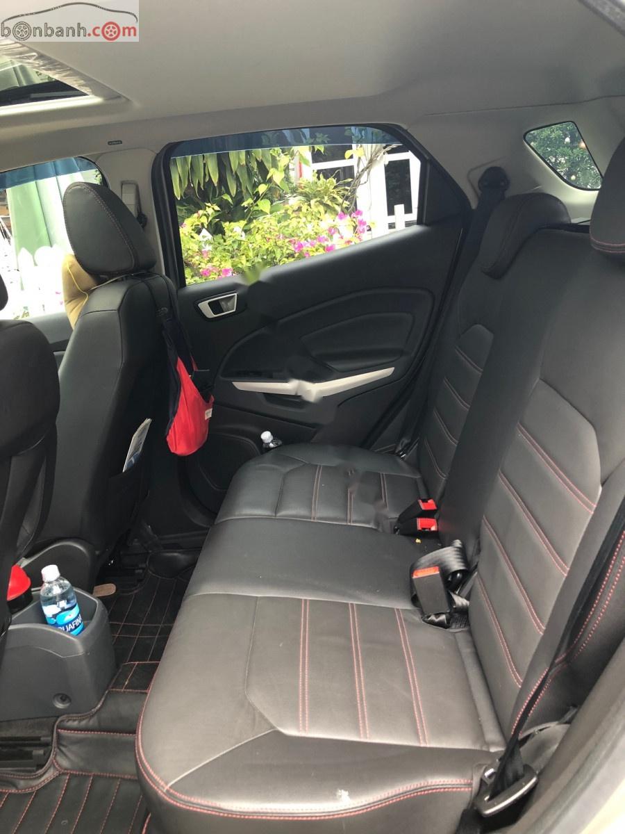 Ford EcoSport Titanium 2016 - Bán Ford EcoSport Titanium đời 2016, màu xám 