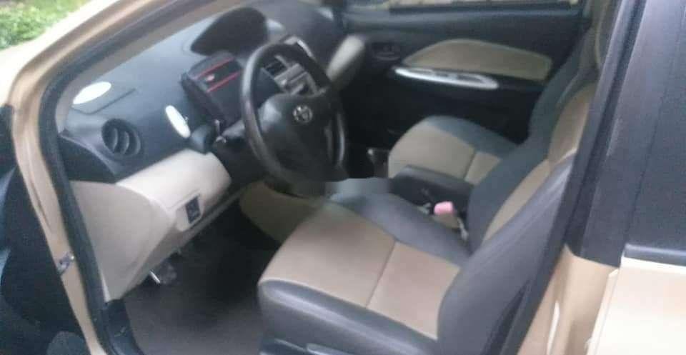 Toyota Vios  E   2009 - Chính chủ bán Toyota Vios E năm 2009, màu vàng cát, giá chỉ 245 triệu