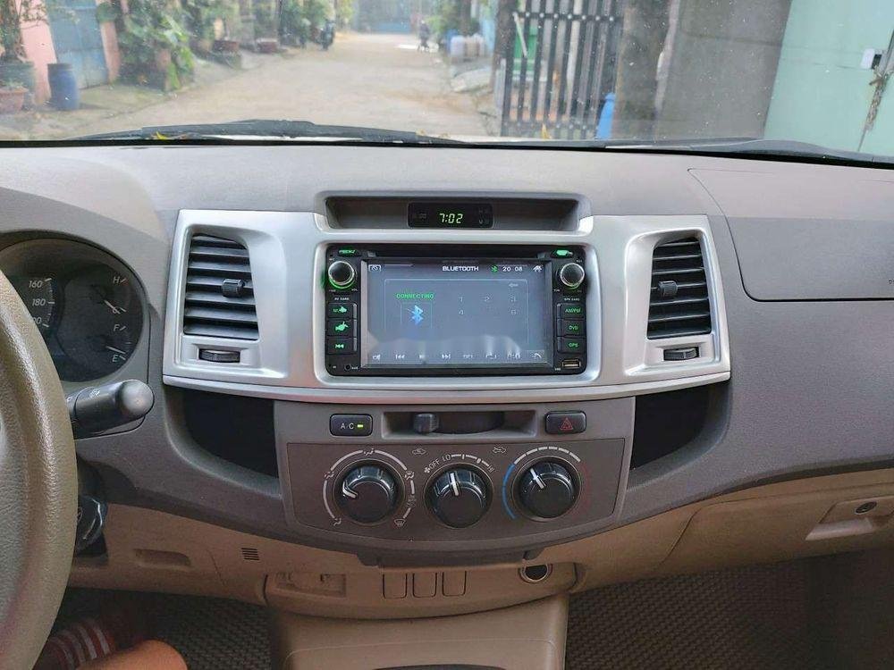 Toyota Hilux 2012 - Bán Toyota Hilux 2.5E sản xuất 2012, màu bạc, giá 380tr