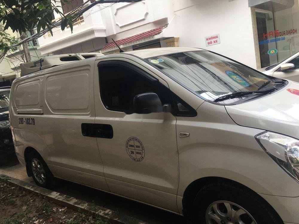 Hyundai Grand Starex 2011 - Chính chủ bán xe Hyundai Grand Starex SX năm 2011, màu trắng, nhập khẩu