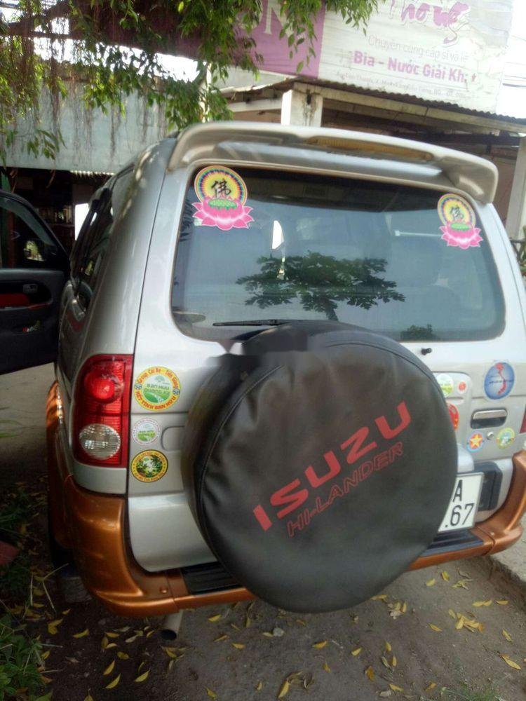 Isuzu Hi lander 2005 - Chính chủ bán xe Isuzu Hi lander năm 2005, màu bạc, nhập khẩu 