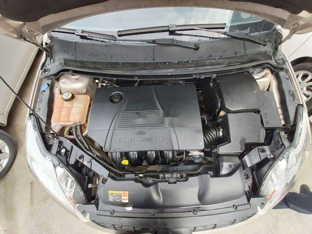 Ford Focus 2011 - Cần bán lại xe Ford Focus bản 1.8MT sx 2011, màu vàng, giá tốt