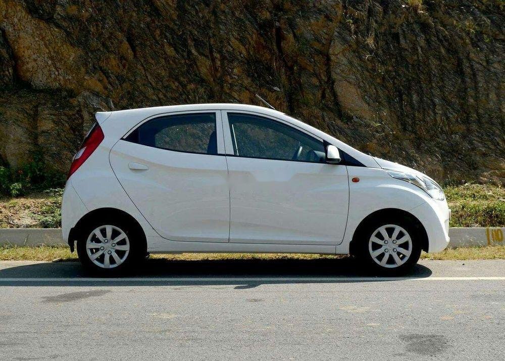 Hyundai Eon 2014 - Bán ô tô Hyundai Eon sản xuất 2014, màu trắng, xe nhập chính hãng