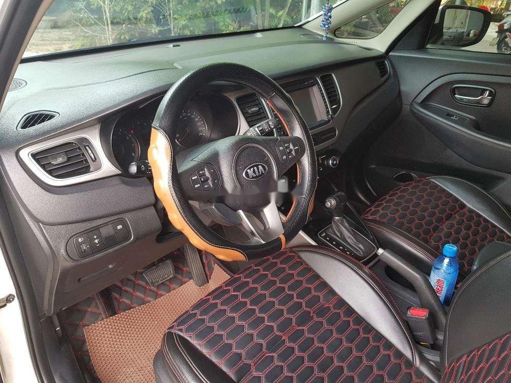 Kia Rondo 2016 - Bán Kia Rondo năm 2016, màu trắng như mới, 518tr