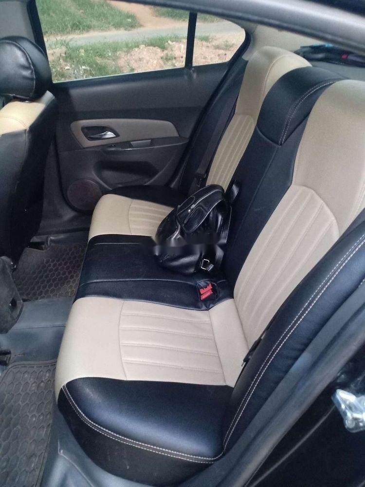 Chevrolet Cruze  MT 2011 - Cần bán lại xe Chevrolet Cruze MT năm 2011