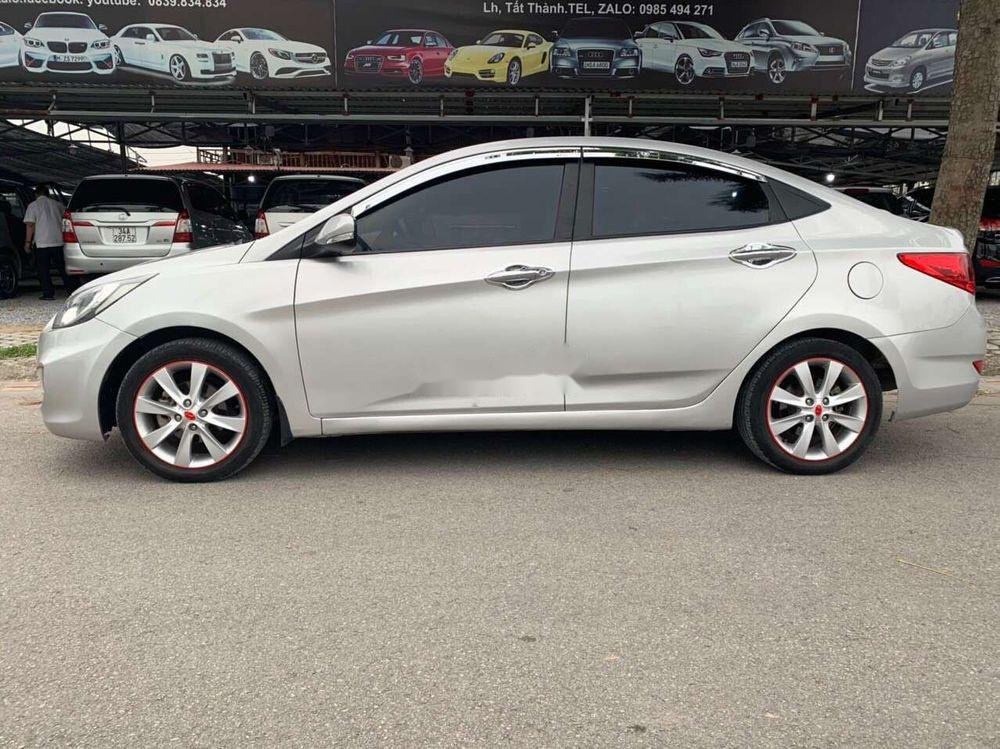 Hyundai Accent 2013 - Cần bán xe Hyundai Accent đời 2013, xe nhập chính hãng