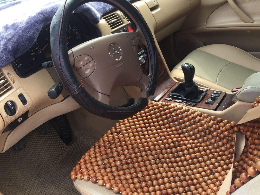 Mercedes-Benz E class 2000 - Bán ô tô Mercedes 2000 số sàn, xe máy nổ êm ru