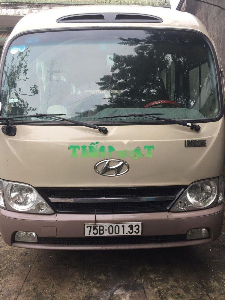 Hyundai County     2011 - Cần bán xe Hyundai County sản xuất năm 2011, giá tốt