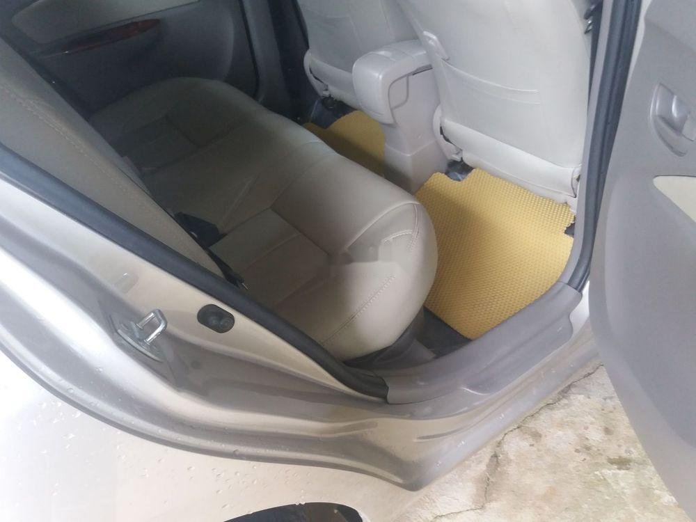 Toyota Vios 2011 - Bán Toyota Vios sản xuất 2011, màu vàng xe nguyên bản