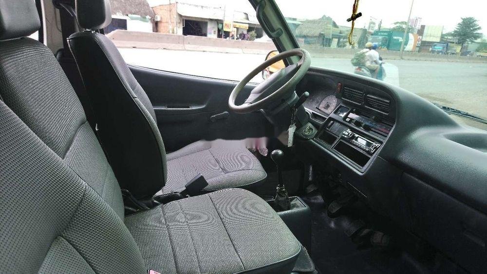 Toyota Hiace 2005 - Bán Toyota Hiace sản xuất 2005, màu trắng, nhập khẩu chính hãng