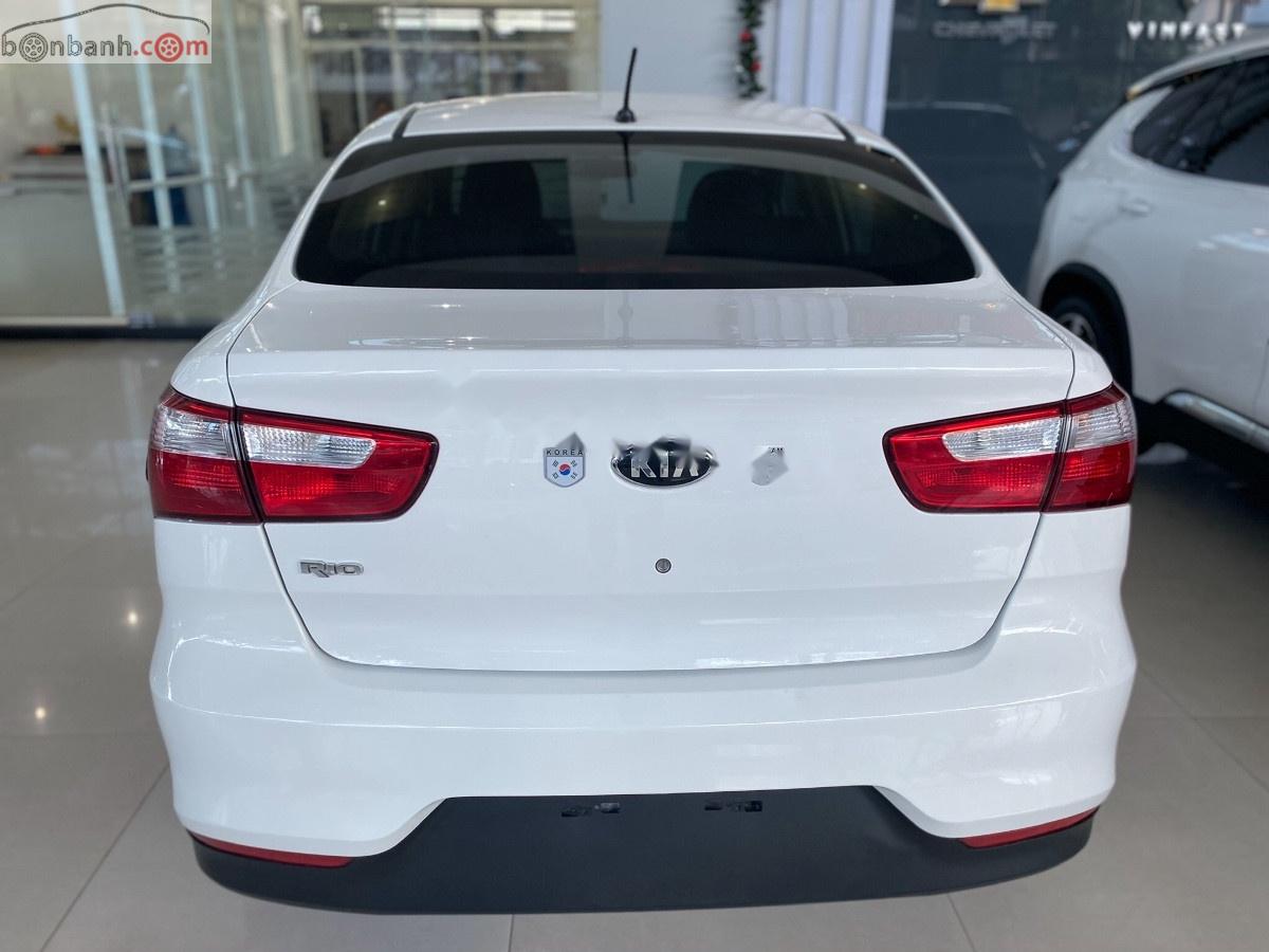 Kia Rio 1.4 MT 2016 - Bán xe Kia Rio 1.4 MT đời 2016, màu trắng, nhập khẩu