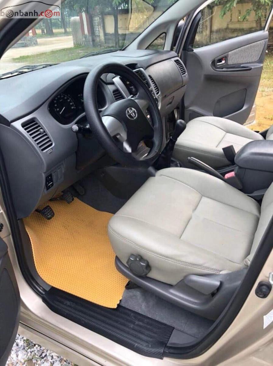 Toyota Innova 2013 - Cần bán xe Toyota Innova E đời 2013, 398 triệu