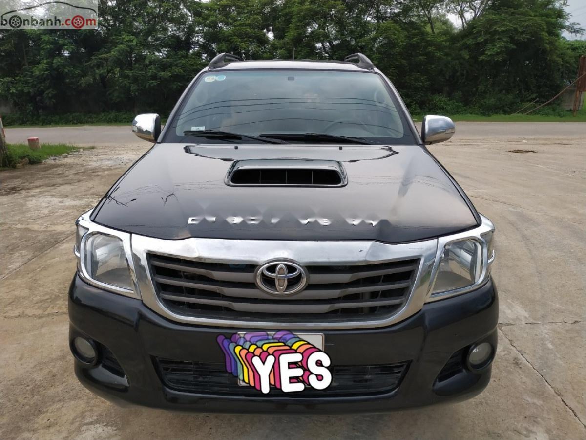 Toyota Hilux 3.0G 4x4 2012 - Cần bán lại xe Toyota Hilux 3.0G 4x4 năm sản xuất 2012, màu đen, nhập khẩu chính chủ