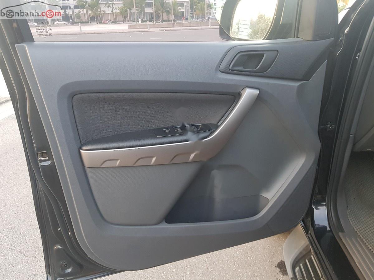 Ford Ranger XLS 2.2L 4x2 MT 2016 - Bán Ford Ranger XLS 2.2L 4x2 MT năm 2016, màu đen, nhập khẩu