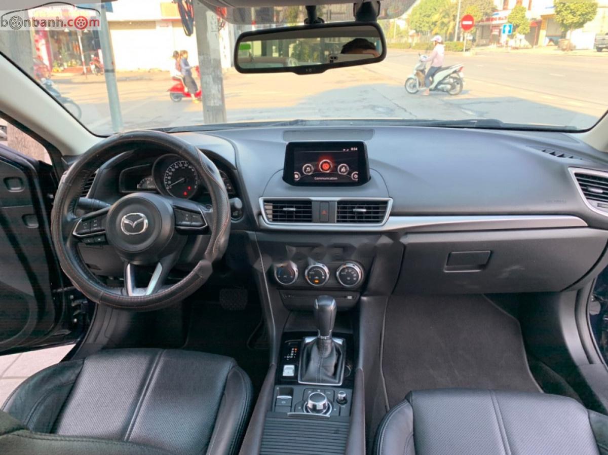 Mazda 3 2017 - Cần bán Mazda 3 năm 2017, màu xanh lam xe còn mới lắm