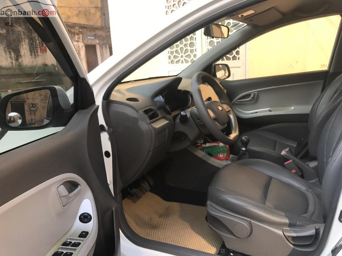 Kia Morning EX 2016 - Cần bán gấp Kia Morning EX sản xuất năm 2016, màu trắng xe gia đình