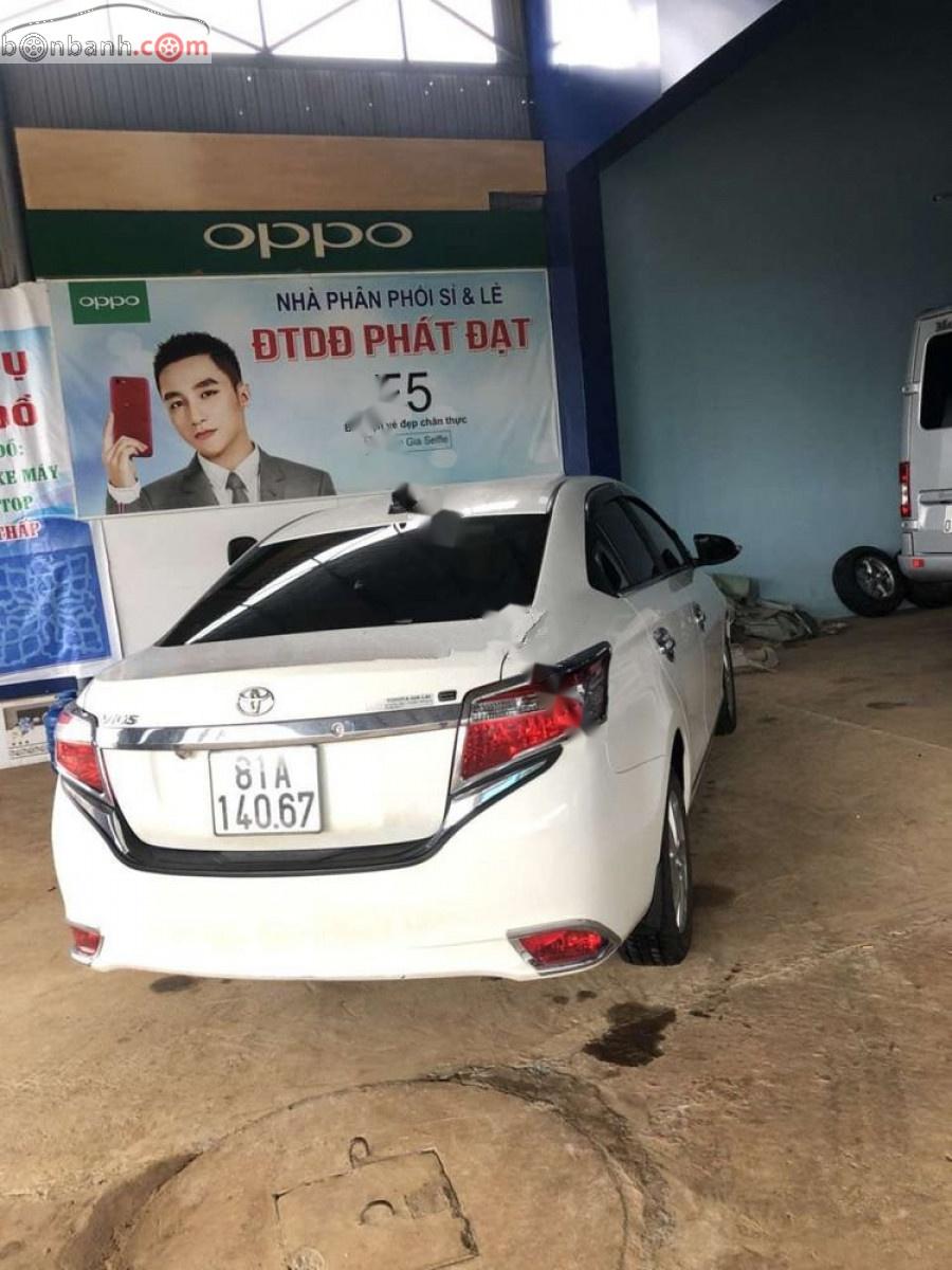 Toyota Vios 2017 - Bán Toyota Vios đời 2017, màu trắng, giá 439tr xe còn mới lắm