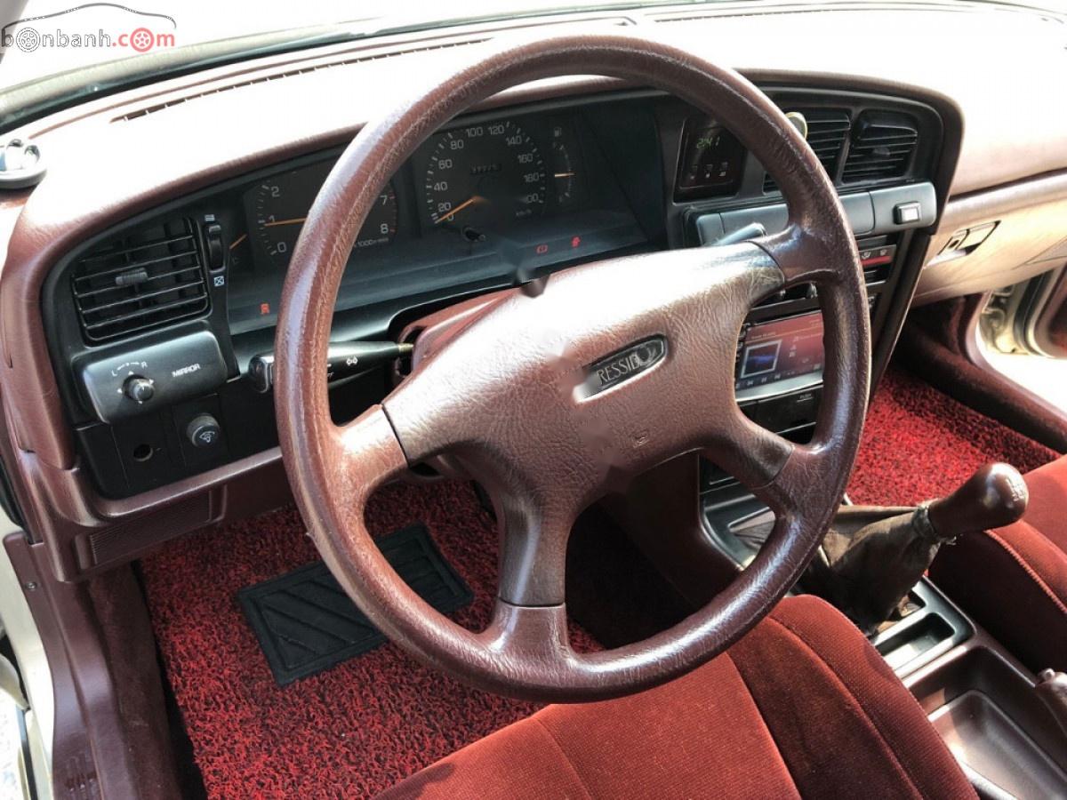 Toyota Cressida GL 2.4 1996 - Bán xe Toyota Cressida GL 2.4 sản xuất năm 1996, màu bạc, nhập khẩu, 165tr