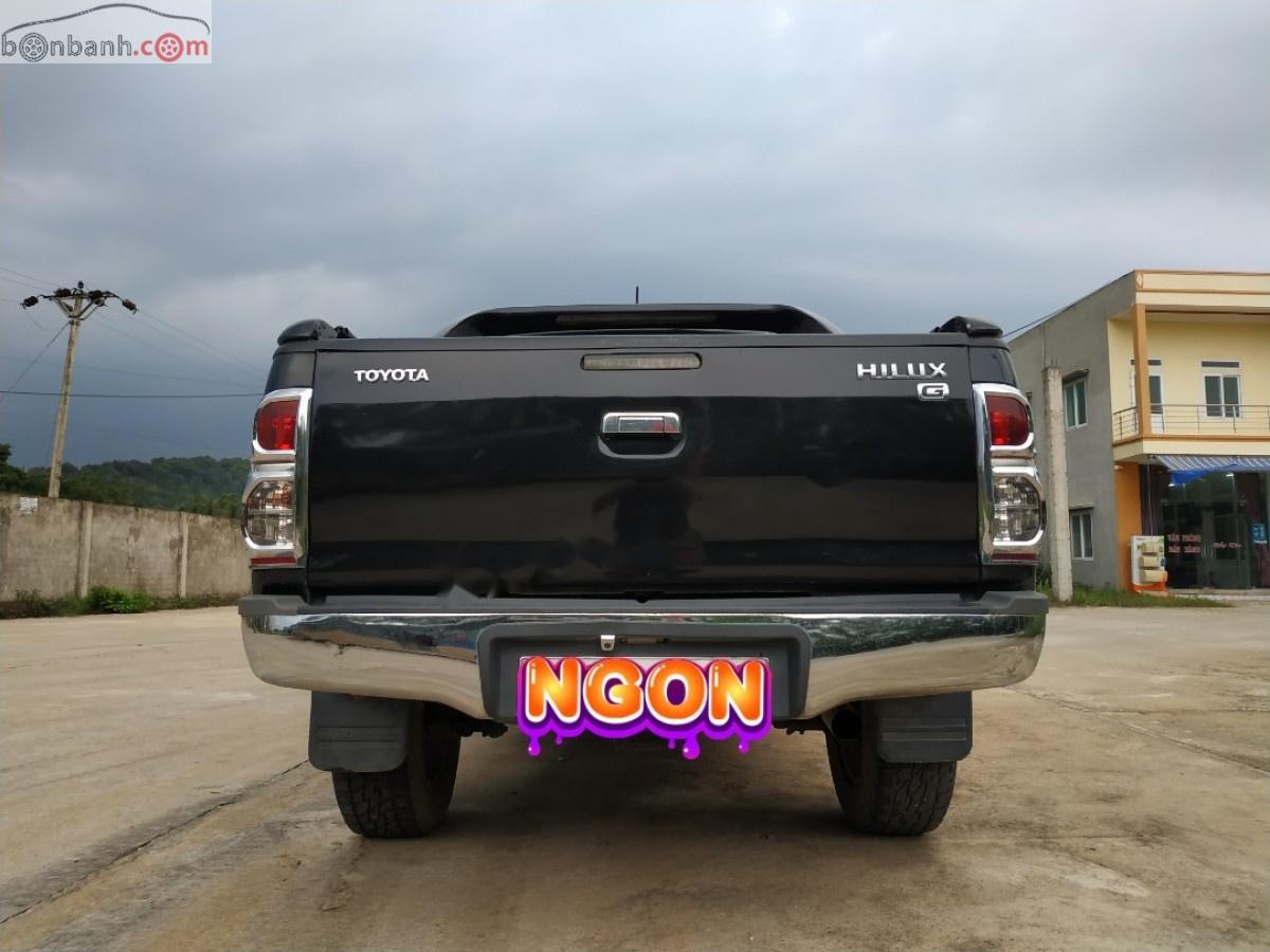 Toyota Hilux 3.0G 4x4 2012 - Cần bán lại xe Toyota Hilux 3.0G 4x4 năm sản xuất 2012, màu đen, nhập khẩu chính chủ