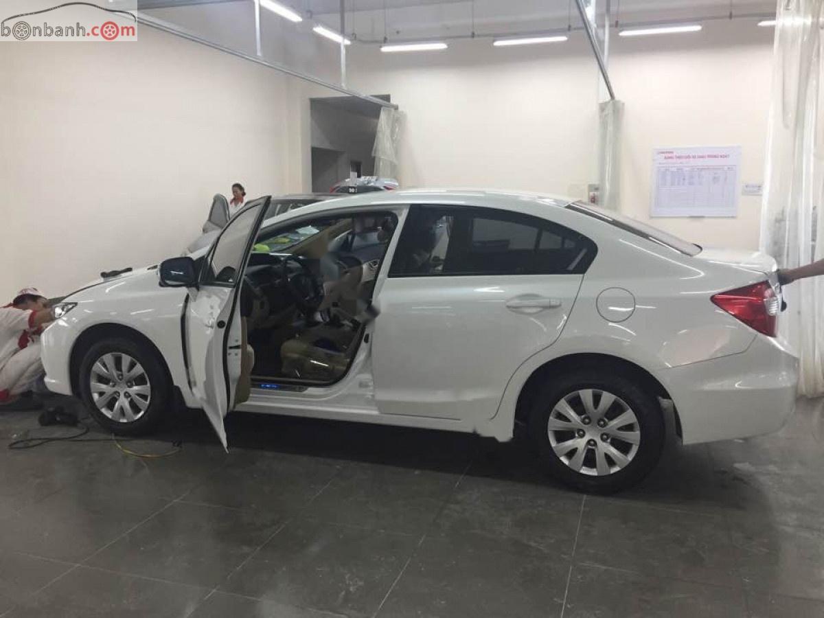 Honda Civic 1.8 MT 2014 - Bán xe Honda Civic 1.8 MT năm sản xuất 2014, màu trắng chính chủ