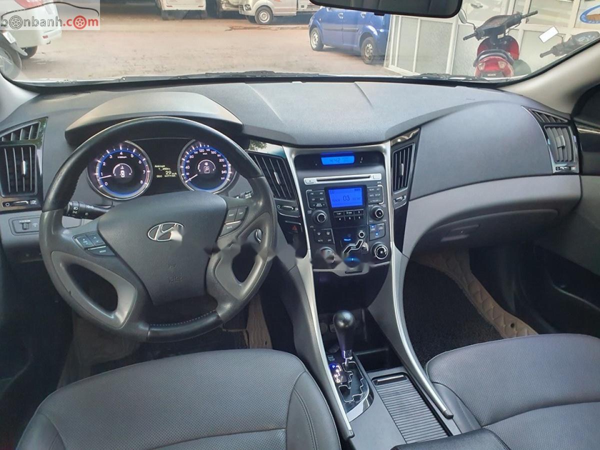 Hyundai Sonata 2012 - Cần bán lại xe Hyundai Sonata 2012, xe nhập chính hãng