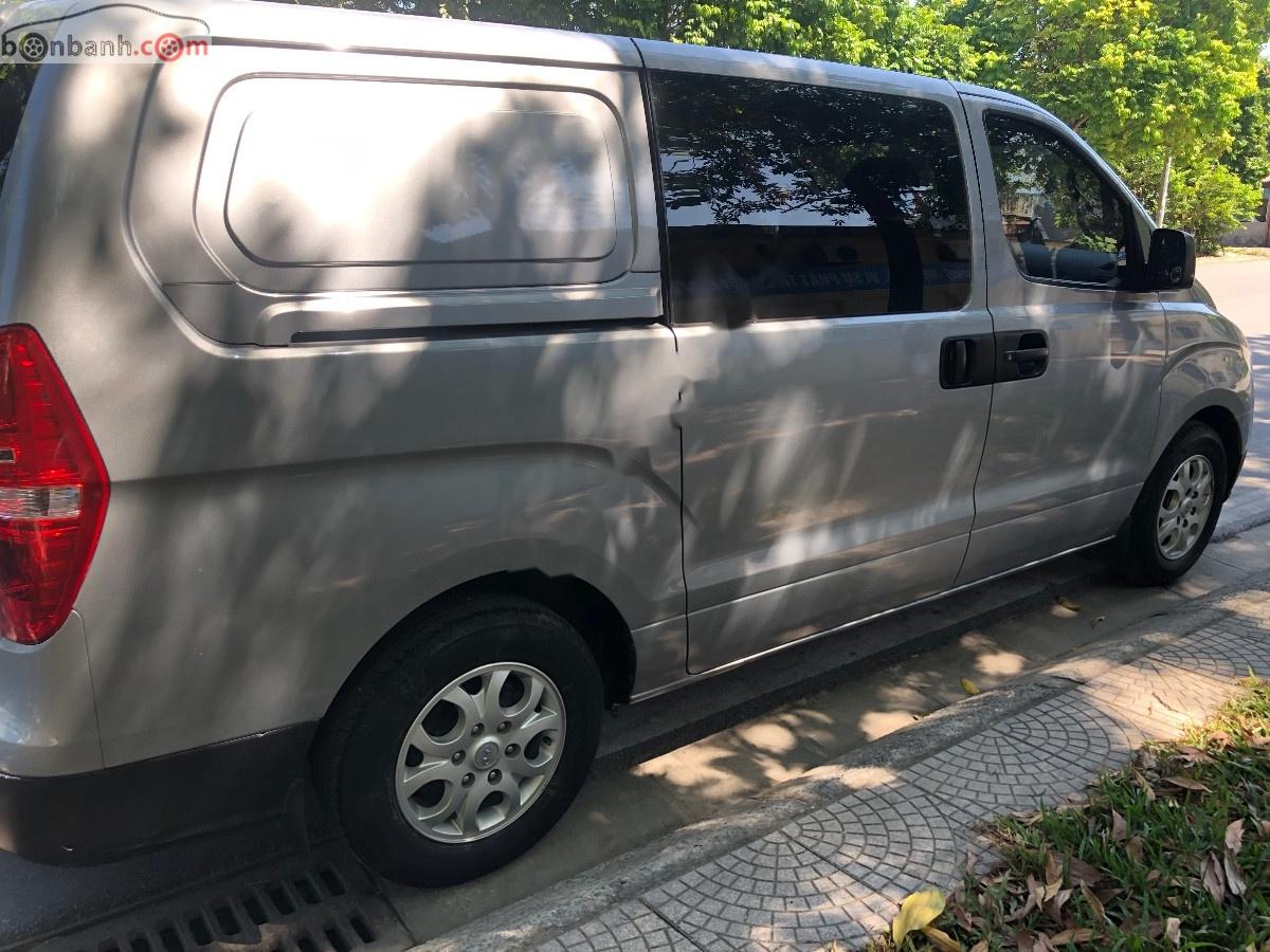Hyundai Grand Starex 2013 - Cần bán gấp Hyundai Grand Starex 2013, màu bạc, nhập khẩu  
