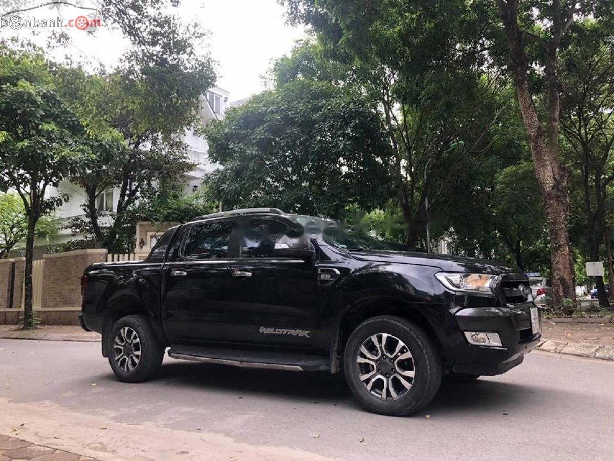 Ford Ranger Wildtrak 3.2 2016 - Bán Ford Ranger Wildtrak 3.2 đời 2016, màu đen, nhập khẩu