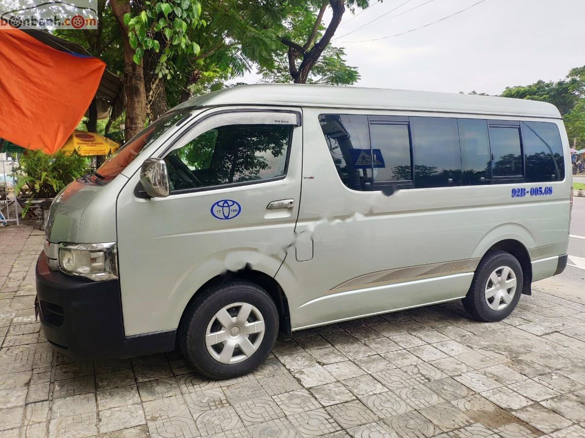 Toyota Hiace 2007 - Bán Toyota Hiace đời 2007, màu bạc, 260 triệu xe còn mới nguyên