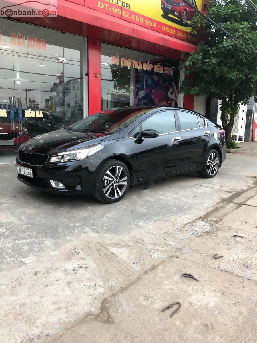 Kia Cerato 2018 - Bán Kia Cerato 1.6 AT năm 2018, màu đen, giá chỉ 545 triệu